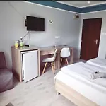 Ξενοδοχείο Bo's Place Άγιος Κωνσταντίνος και Ελένη