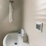 Ξενοδοχείο Bo's Place 3*