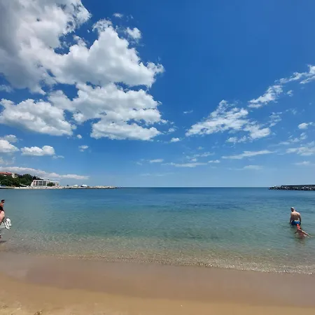 Bo's Place セインツ・コンスタンティン＆ヘレナ