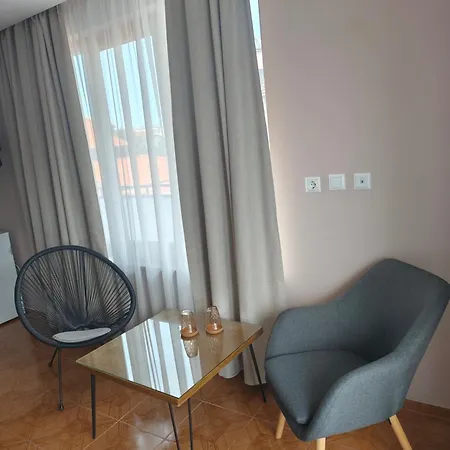 Bo's Place セインツ・コンスタンティン＆ヘレナ