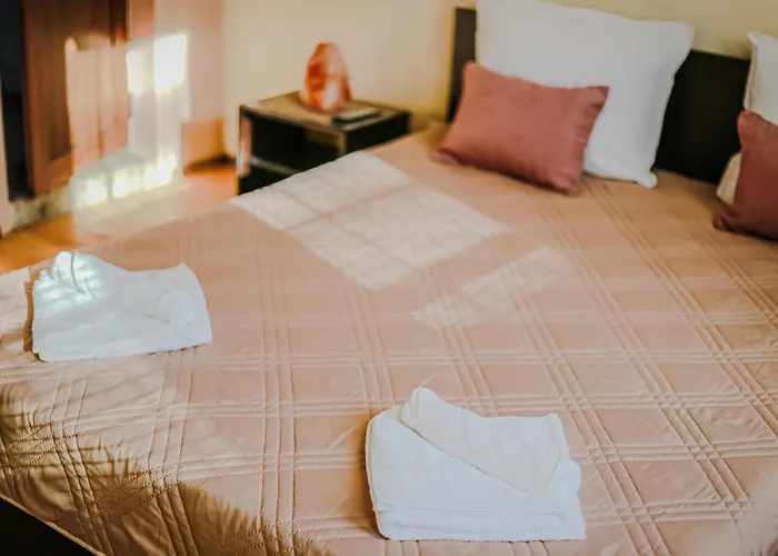 Bo's Place Святые Константин и Елена