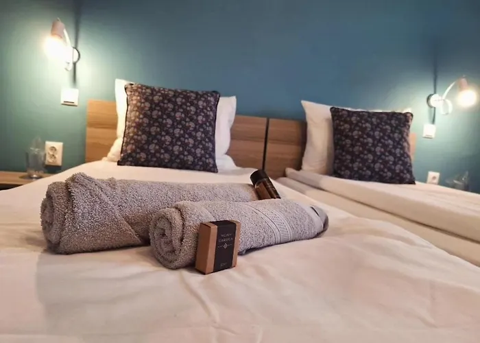 Bo's Place Отель Святые Константин и Елена