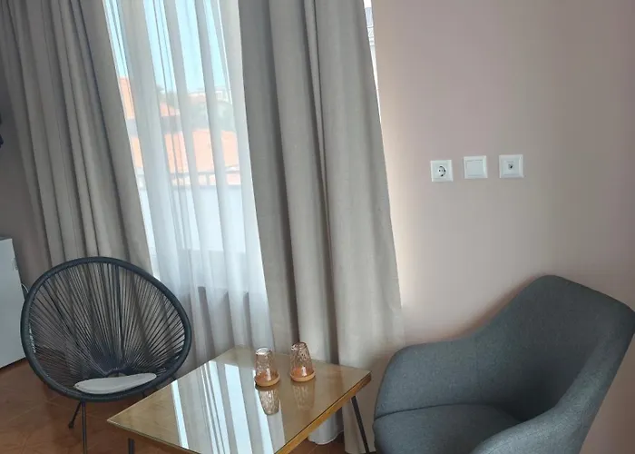 Bo's Place Святые Константин и Елена