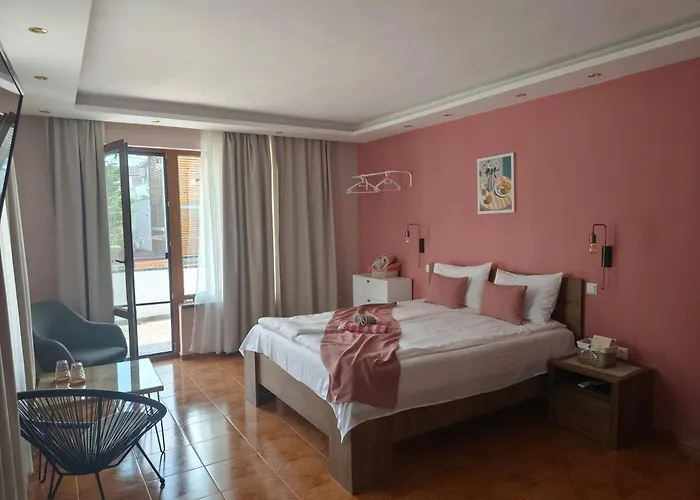 Отель Bo's Place