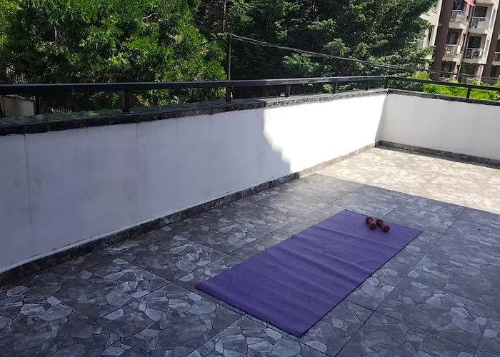 Отель Bo's Place Святые Константин и Елена