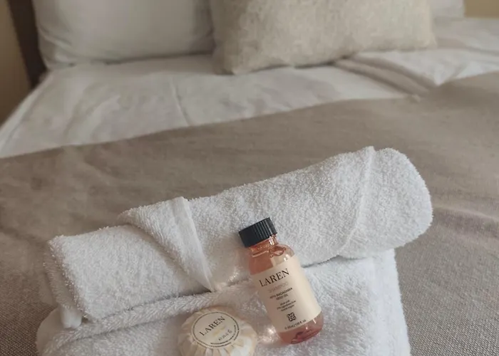 ホテル Bo's Place セインツ・コンスタンティン＆ヘレナ