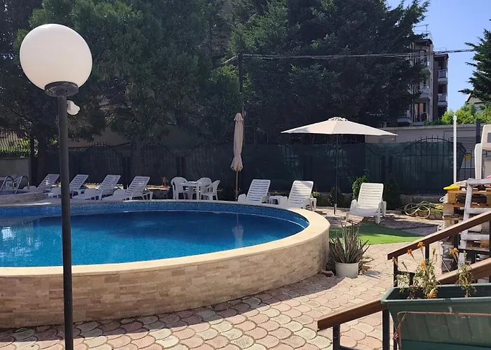 Отель Bo's Place 3*