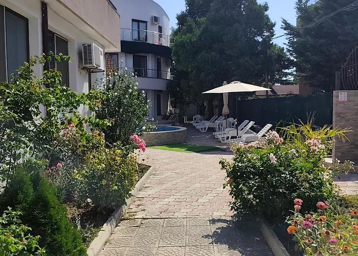 Отель Bo's Place Святые Константин и Елена