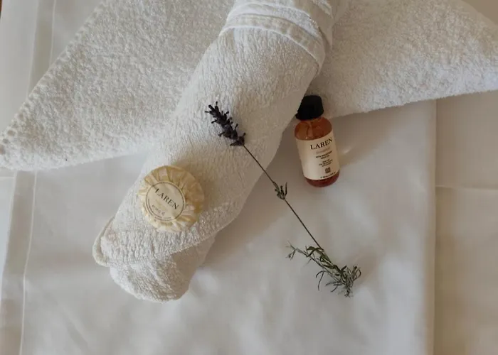 Bo's Place Отель Святые Константин и Елена